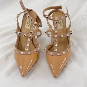 Kaitlyn Pan studded heels pumps Tan